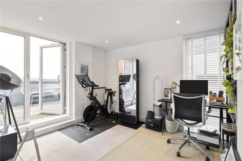 Bedroom Two/Office
