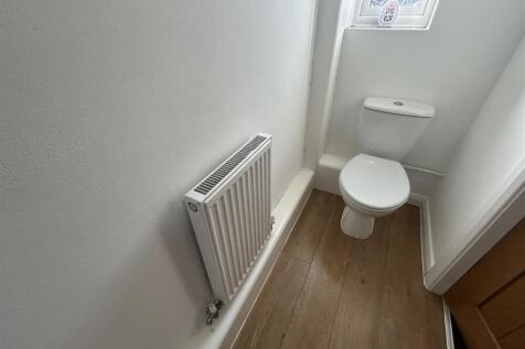 CLOAKS &amp; WC