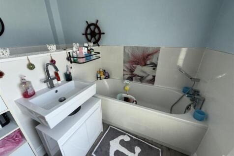 BATHROOM &amp; WC