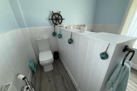 BATHROOM &amp; WC