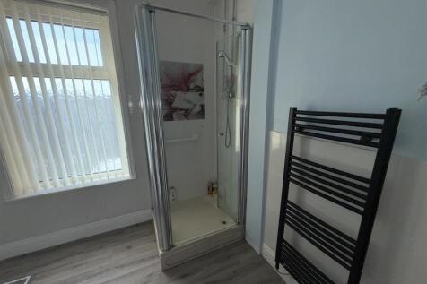 BATHROOM &amp; WC