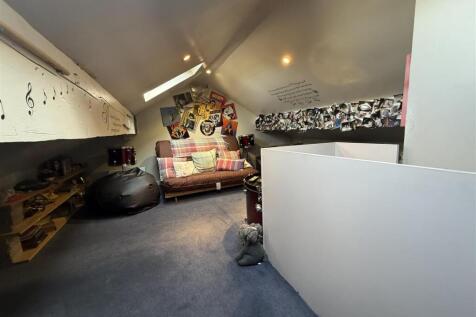 OCCASIONAL ATTIC ROOM