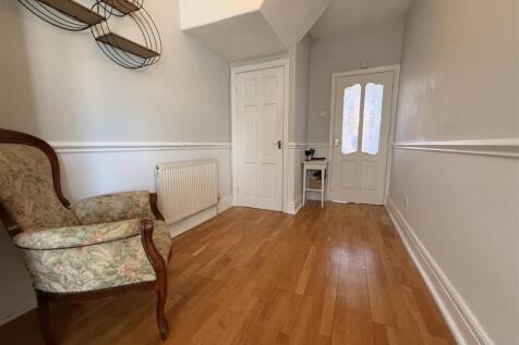 DINNING ROOM