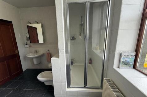 SECOND FLOOR RIGHT HAND SIDE