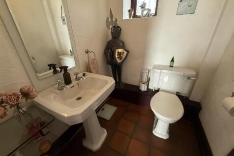 GUEST WC