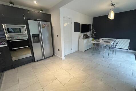 OPEN PLAN KITCHEN &amp; DINER