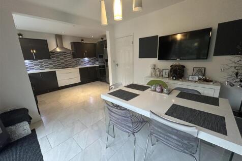 OPEN PLAN KITCHEN &amp; DINER