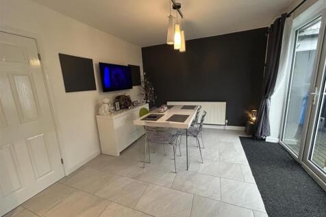 OPEN PLAN KITCHEN &amp; DINER