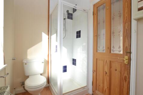 Ensuite shower room