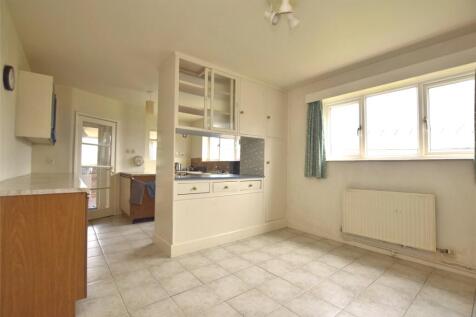 Kitchen/Dining Area
