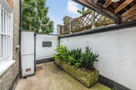 Courtyard Garden