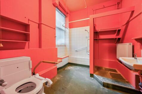 Large Bathroom
