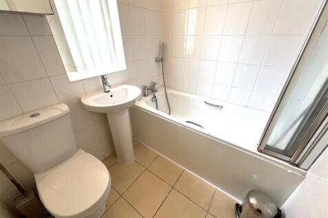 Bathroom.jpeg