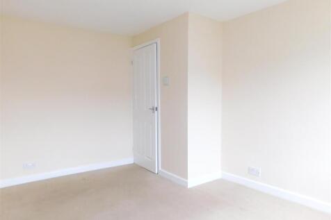 Bedroom 2.JPG