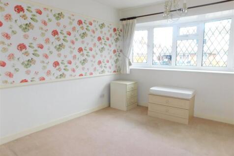Bedroom 1.JPG