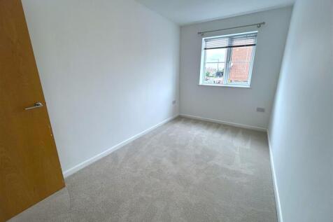 Bedroom 2 .jpg