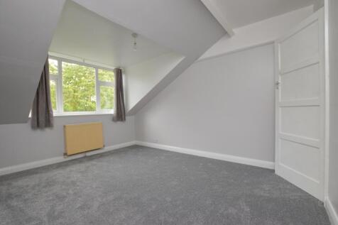 Bedroom 2 (2)