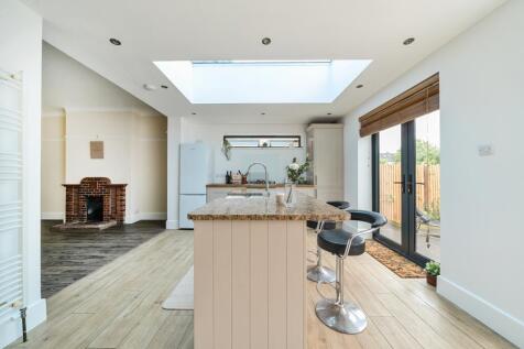 Kitchen 4