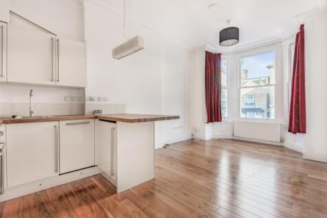 Kitchen/Reception