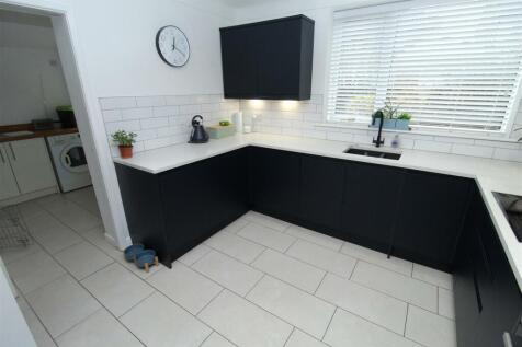 Kitchen.JPG