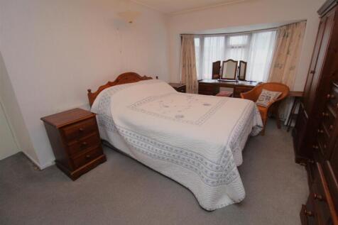 Bed1a.JPG