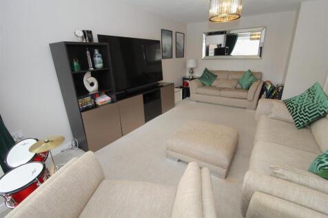 Lounge3.JPG