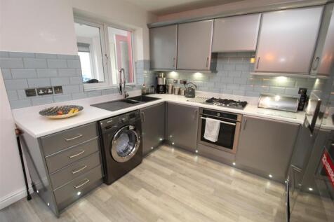 Kitchen3.JPG