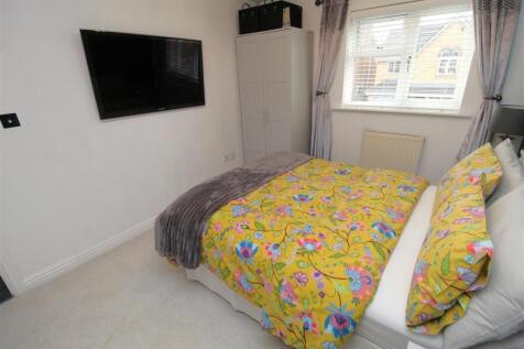 Bedroom1a.JPG