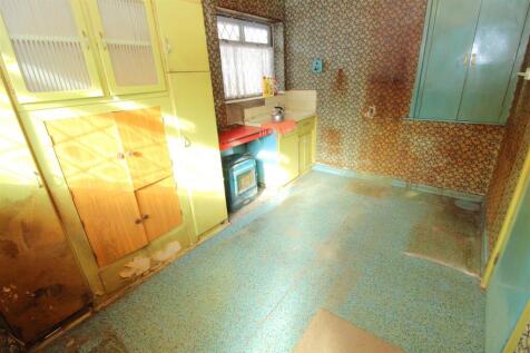 Kitchen5.JPG