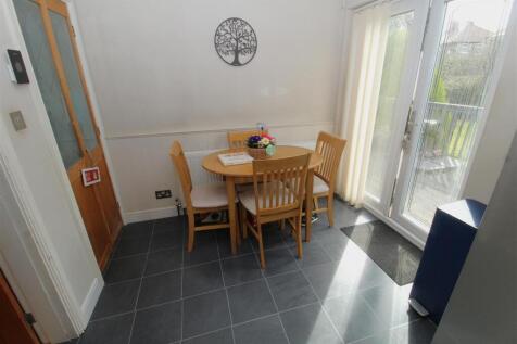 Kitchen1.JPG