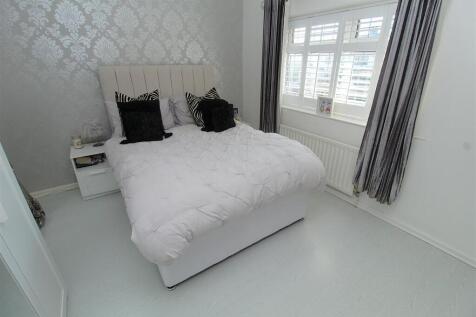 Bed3.JPG