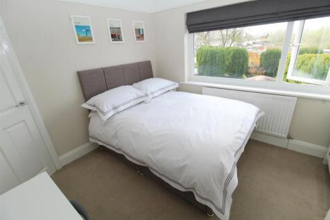 Bed2.JPG