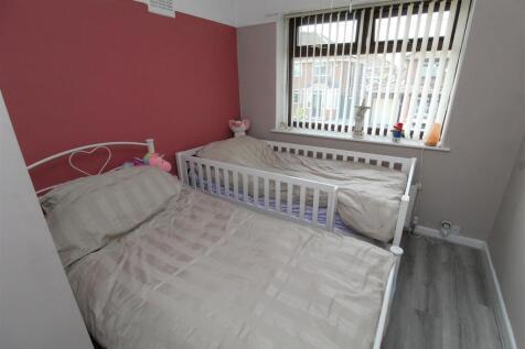 Bed3.JPG