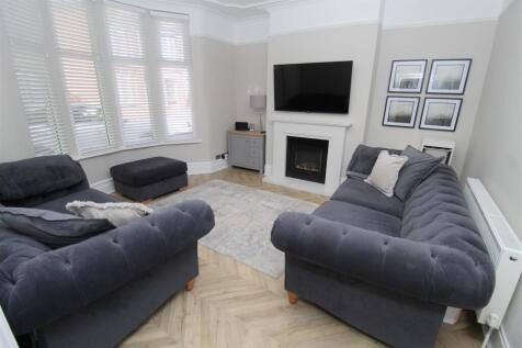 Lounge1.JPG