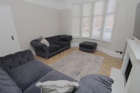 Lounge2.JPG