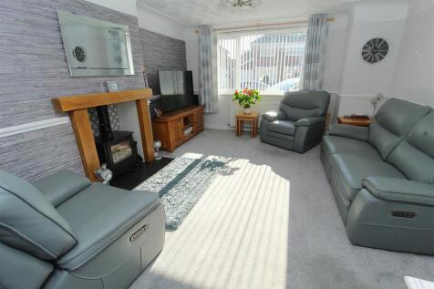 Lounge1.JPG