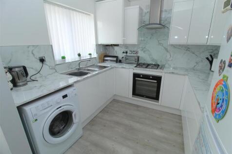 Kitchen.JPG