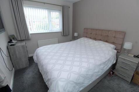 Bed1.JPG