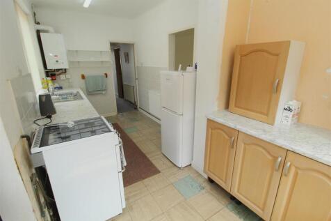 Kitchen1.JPG
