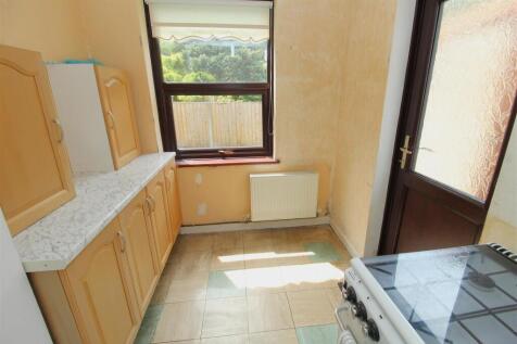 Kitchen3.JPG