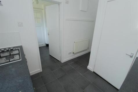 Kitchen5.JPG