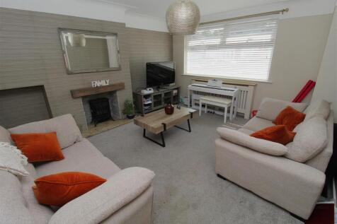 Lounge2.JPG