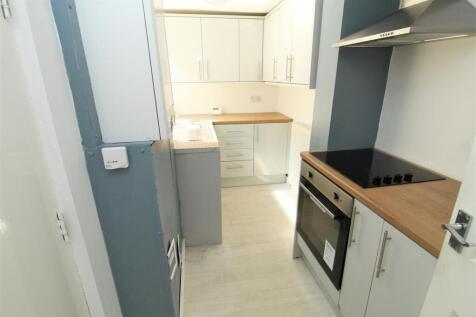 Kitchen1.JPG