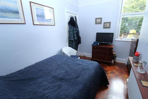 Bed1a.JPG