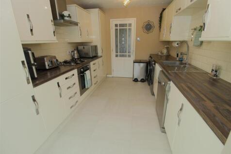 Kitchen1.JPG