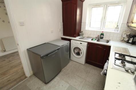 Kitchen1.JPG