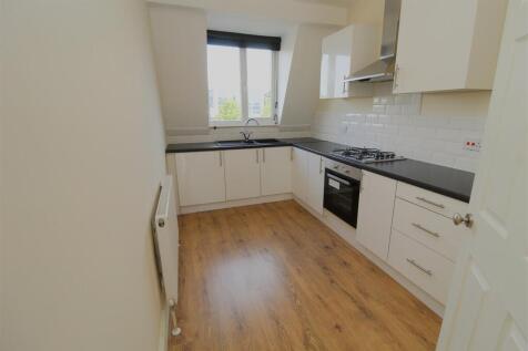 Kitchen2.JPG