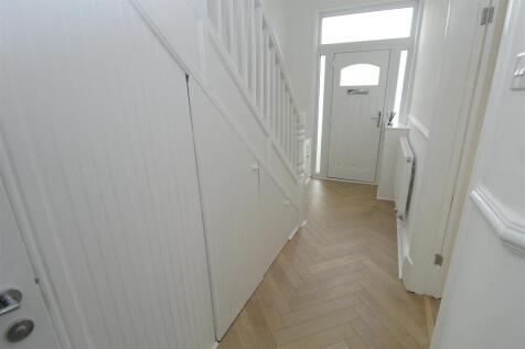 Hall2.JPG