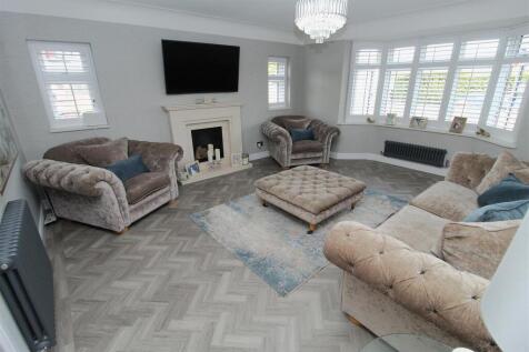 Lounge2.JPG