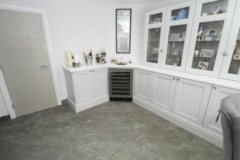 Kitchen7.JPG